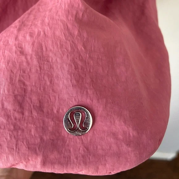 Lululemon on my level travel gym bag pink - Picture 9 of 14